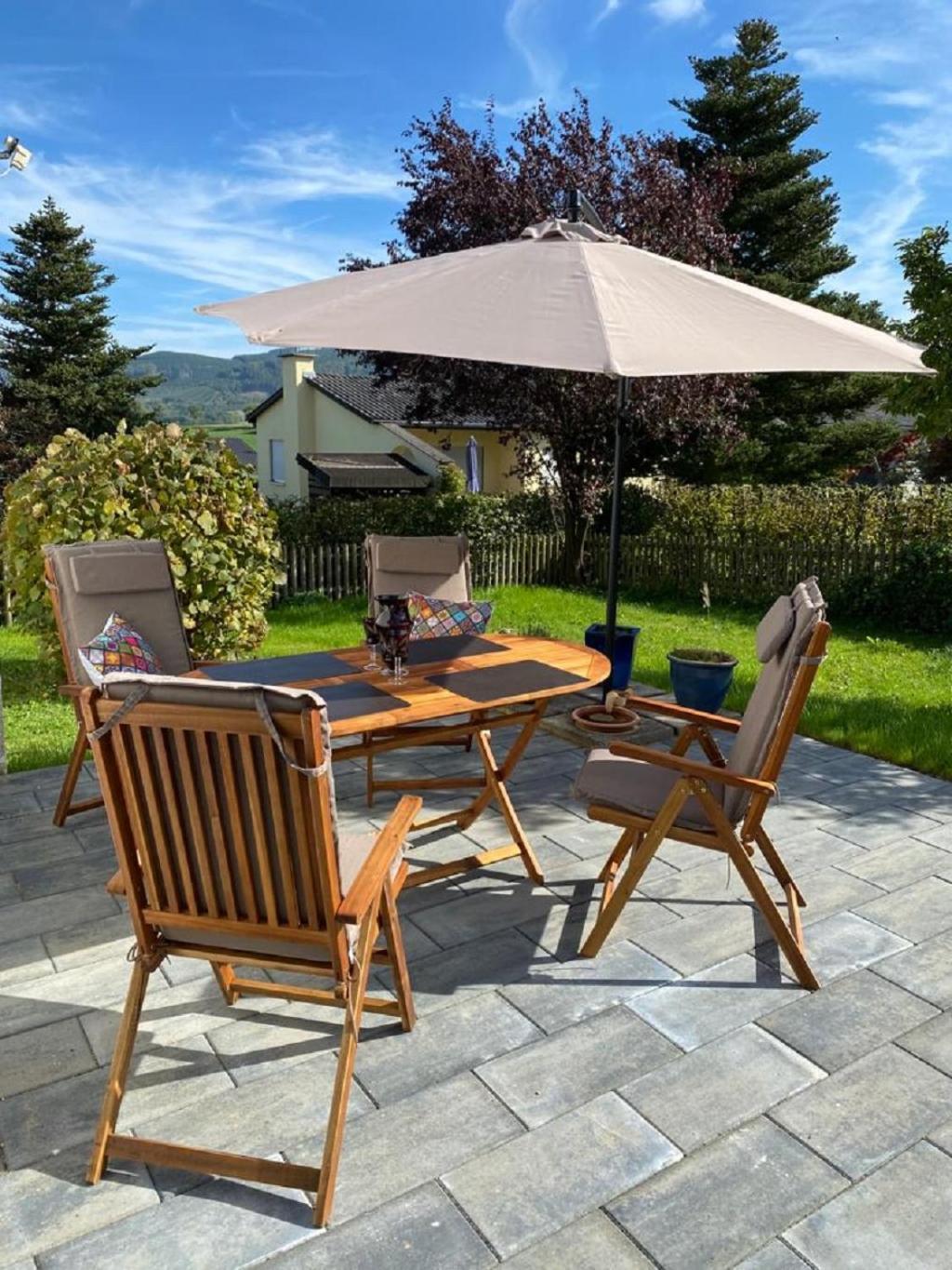 Ferienhaus Glueckspilz Beim Hennesee Meschede Buitenkant foto